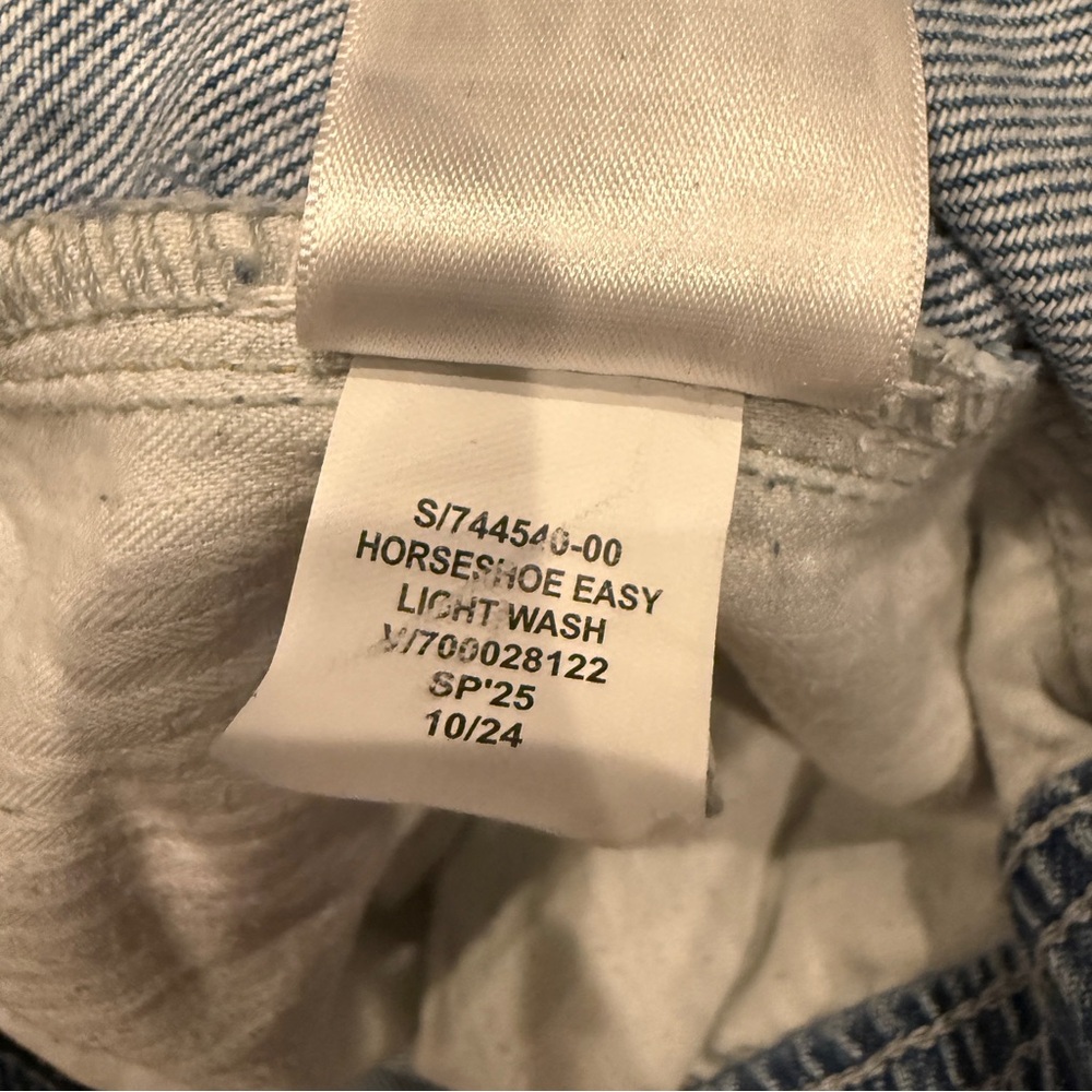 GAP Mid Rise Easy Horseshoe Light Wash Barrel Jeans Wide Leg Ultrasoft TALL 2025 - Picture 7 of 8